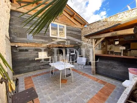 maison de ville avec terrasse  cour et garage
