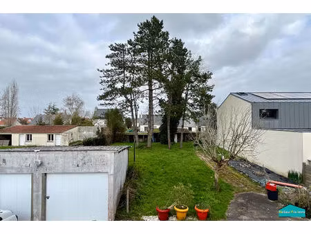 terrain de 700 m2 avec garage de 36m² le pellerin