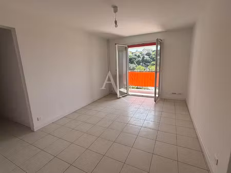 location appartement 4 pièces 68 m² à nice (06100)