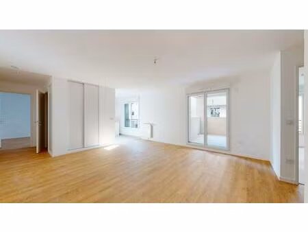 bel appartement 3 pièces neuf à louer