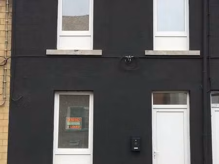 petite maison de 90 m2 pour 2 personnes !!