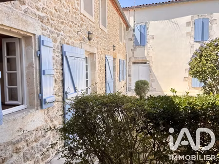 vente maison de village 9 pièces