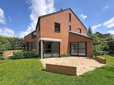 waterloo : villa 4 façades - jardin sud - double garage