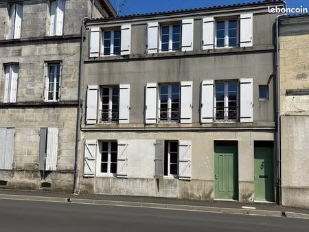 immeuble 98 m² rochefort