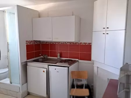 location meublée appartement 1 pièce 13 m² à le havre (76600)  360 €