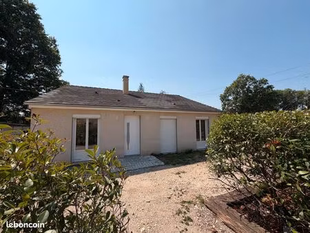 maison p.died 3 ch  terrain 1100 m2