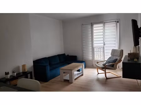 location meublée appartement 3 pièces 52 m² à besançon (25000)  860 €