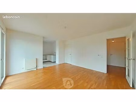 appartement 3 pièces 63 m²