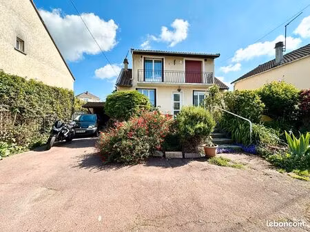 pavillon 9 pièces 150 m²