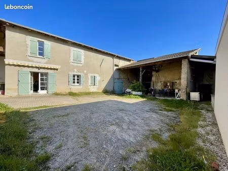 maison 3 pièces 276 m²