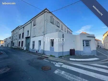 maison 8 pièces 172 m²