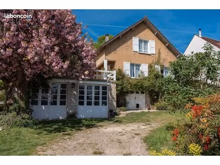 maison familiale individuelle 7 pièces