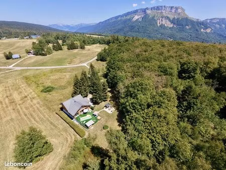 chalet 8 pièces 167 m²