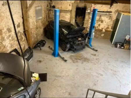 local commercial atelier covering / garage achat vente / pas de mécanique