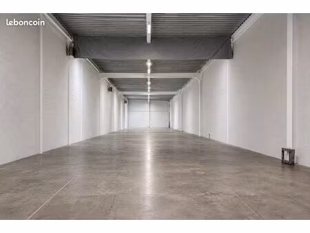 local 1300 m² saint-witz