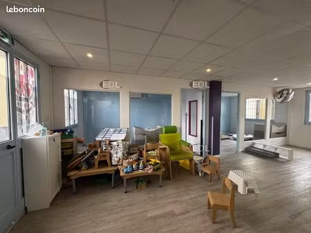bureaux 240 m²