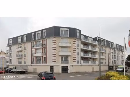 parking/box persan