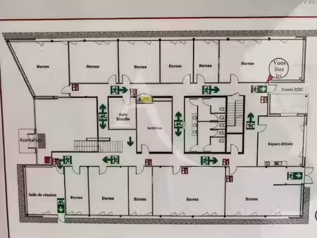 location bureau 15 pièces 531 m² à montauban (82000)