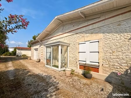 maison en pierre de charme 123 m² – proche centre et port de ribérou saujon 17600