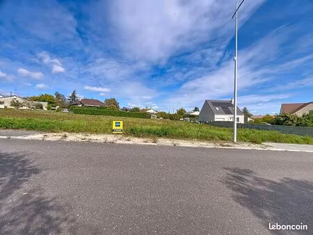 terrain 1204 m² spoy