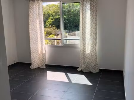 appartement f2 centre-ville st-joseph