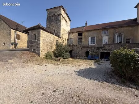 maison 2 pièces 110 m²