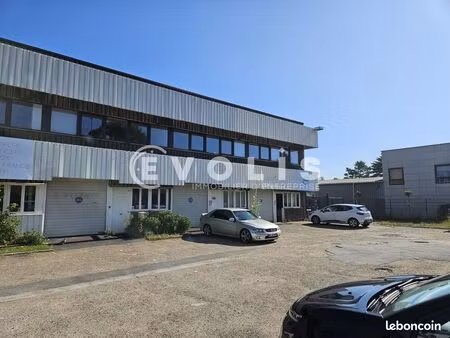 local d'activité 160 m²
