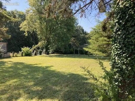 terrain à bâtir avec dépendance 50 m2