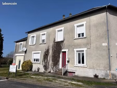 maison 11 pièces 246 m²