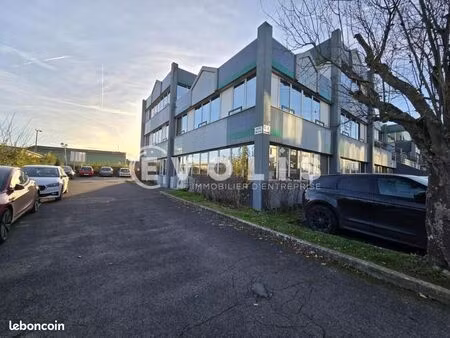 bureaux 110 m²