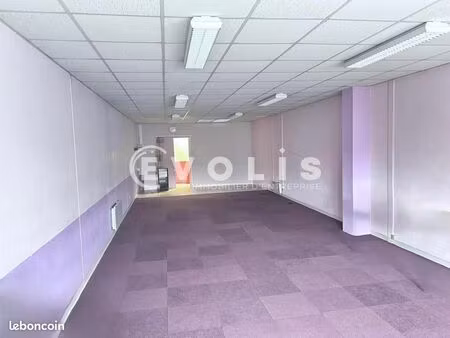 bureaux 67 m²