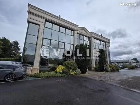 bureaux 308 m²