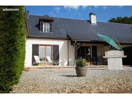agréable petite maison climatisée avec 2 chambres  terrasse privée avec très belle vue sur
