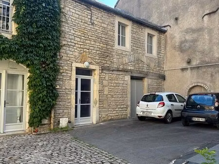 bureau/ local