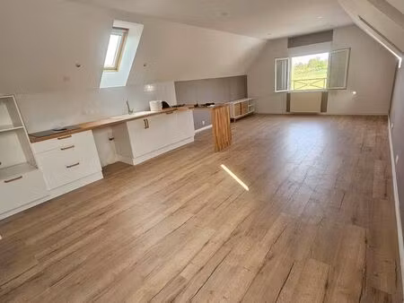 à louer 950 euros appartement maison