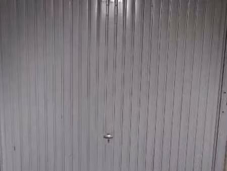 location garage box et parking à rennes beauregard (35000) : à louer / 12m² rennes beaureg