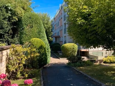 appartement 5 pièces 95 m² avec loggias  ascenseur et garage - montbeliard bois bourgeois 