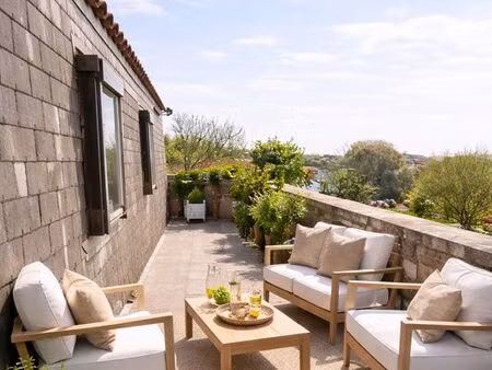 perle rare à 2 pas de la rochelle avec terrasse panoramique et double garage