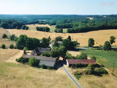 maison 3 pièces 132 m²