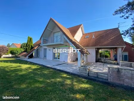pavillon 5 pièces 146 m²