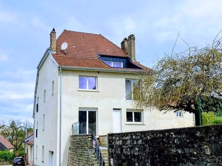 appartement t2 avec balconnet  2 parkings & cave