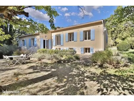 propriété 11 pièces 365 m²