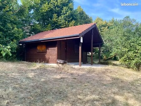terrain 1 890 m² fleurey