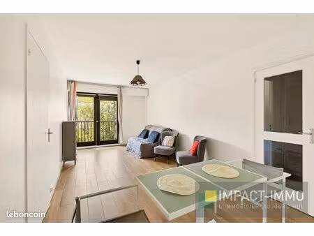 studio 1 pièce 37 m²