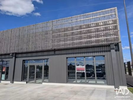 boutique 250 m² creysse