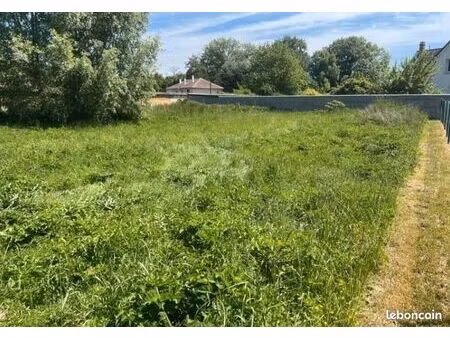 terrain 519 m² jouy sur eure