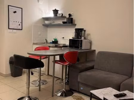 location meublée appartement 1 pièce 27 m² à montpellier (34000)  660 €