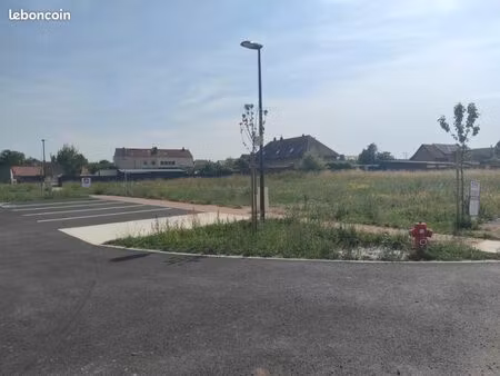 terrain 426 m² pitres