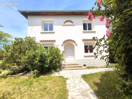 ? maison familiale rénovée 150 m² – terrain de 920 m² - dpe b