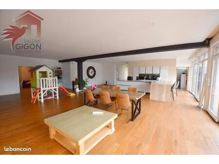 maison 5 pièces 224 m²